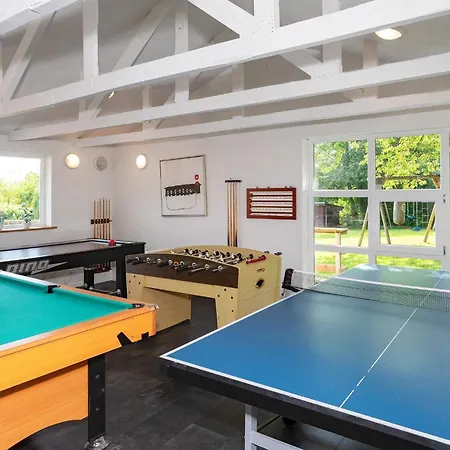 Four-bedroom In Roslev 2