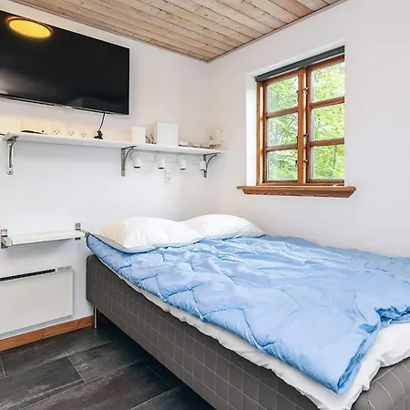 Four-bedroom In Roslev 2 *