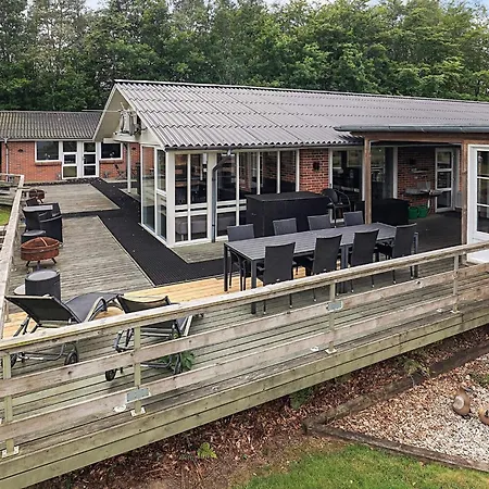 Feriehus Four-bedroom In Roslev 2
