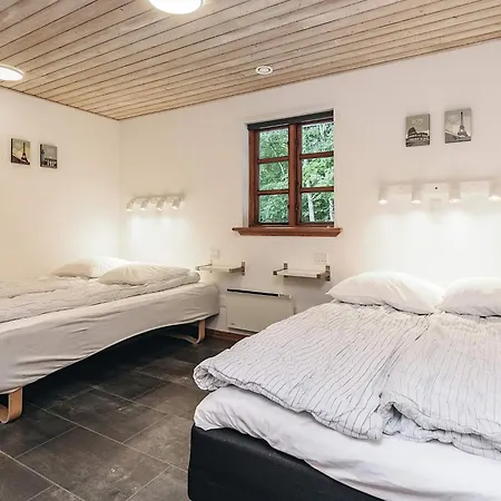 Four-bedroom In Roslev 2 Feriehus *
