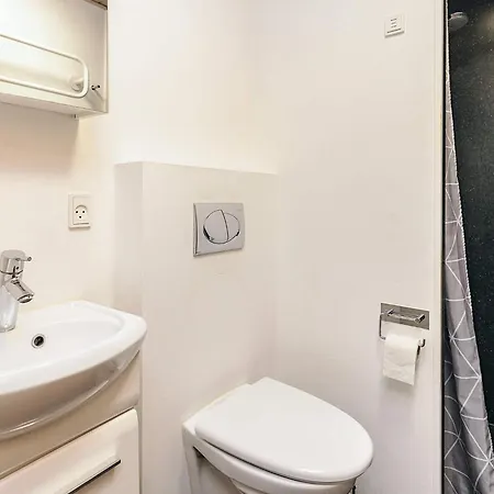 Four-bedroom In Roslev 2