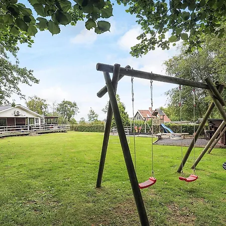 17 Person In Roslev-by Traum 펜션