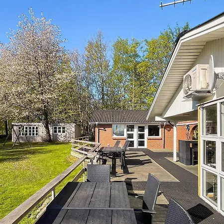 Holiday home 17 Person In Roslev-by Traum *